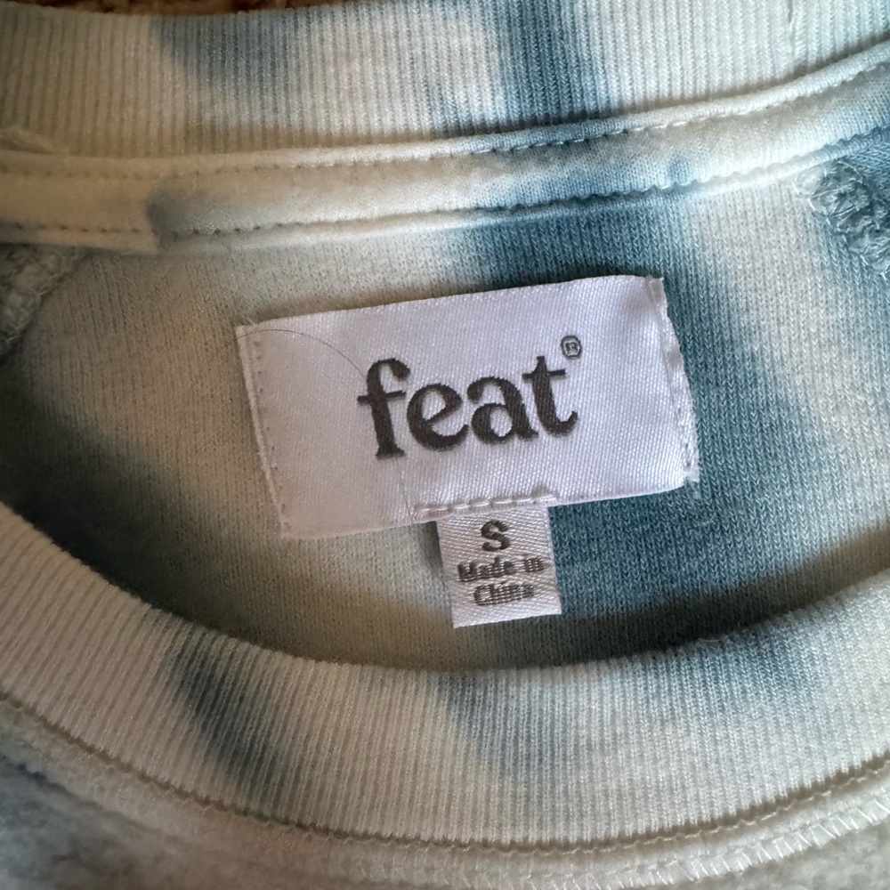 Feat Small Tie-Dye Sweatshirt - Picture 3 of 4